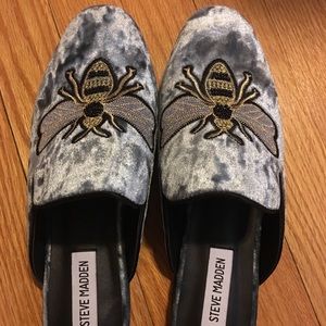 Steve Madden’s Hugh Velvet Mule